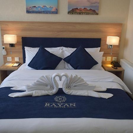 Rayan Hotel オシ エクステリア 写真