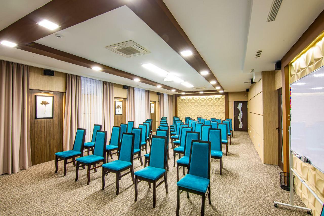 Rayan Hotel オシ エクステリア 写真